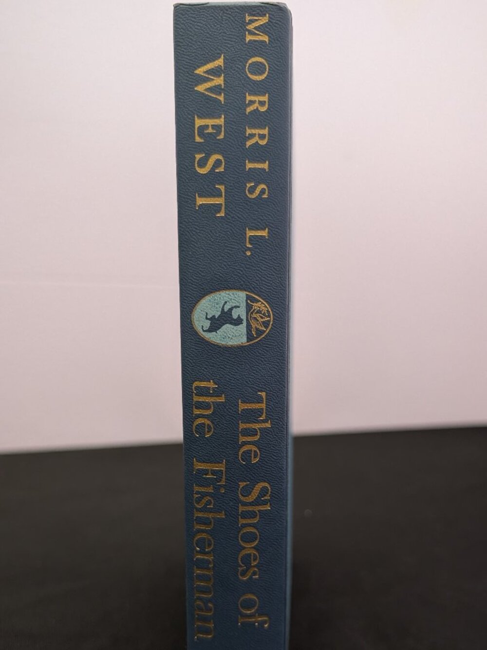 BOOK Vintage 1963 The Shoes Of The Fisherman By Morris L. West Hardcover